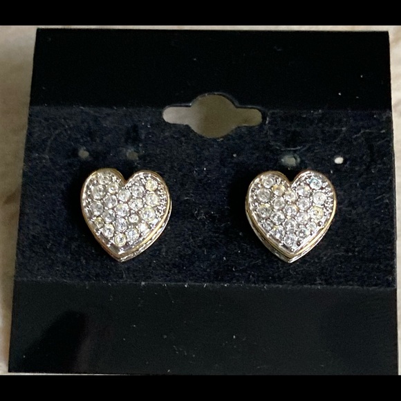 SWAROVSKI Signed Gold Tone Pavel Crystal Heart Earrings - Picture 14 of 15